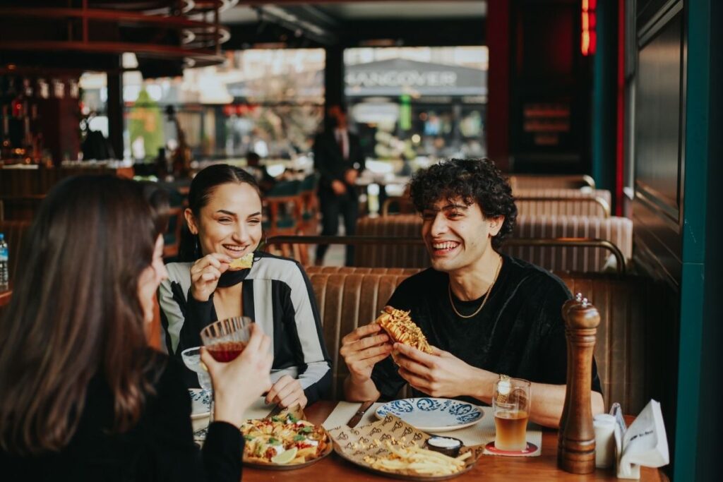 矯正期間飲食的關鍵指南 – 安全、美味、無負擔